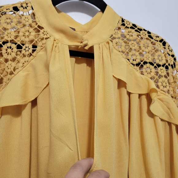 Free People Yellow Blouse Large NWT - Picture 11 of 13